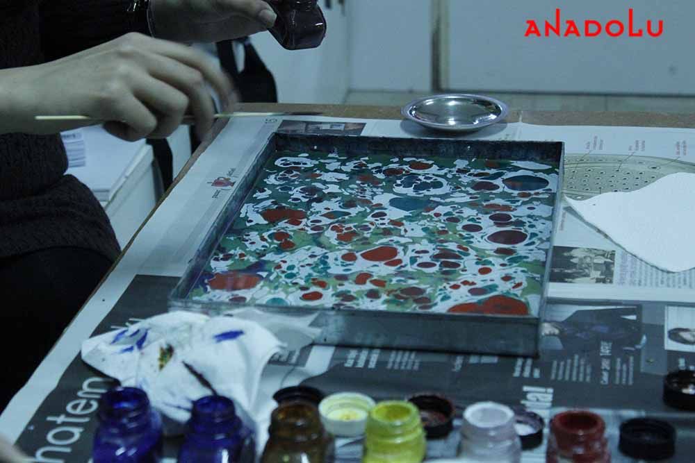 Çanakkalede Ebru Dersleri