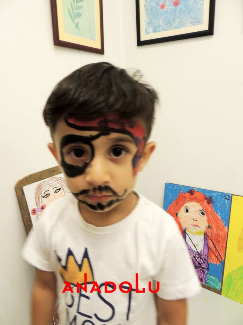 Çocuklara Yönelik Özel Resim Sergileri Çanakkalede