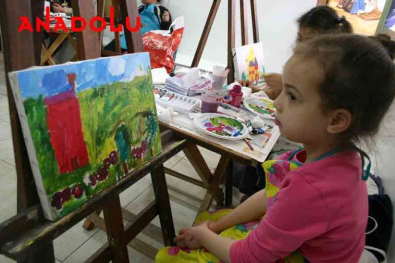 Çocuklara Yönelik Yağlı Boya Eğitimleri Çanakkalede